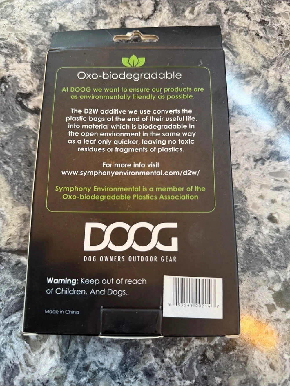 DOOG Strawberry Scented Tidy Bags - Black (60 Count) and doo loop